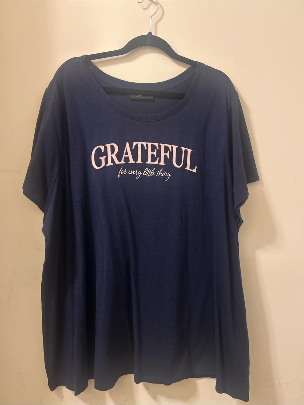 Lane Bryant- Grateful Graphic Tee - Navy with Pink Lettering. Size 30/32